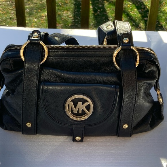 Michael Kors Black Soft Leather Shoulder Bag - Picture 1 of 13